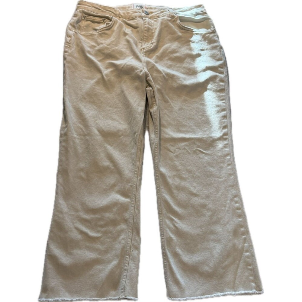 BDG Urban Outfitters Kylie Kick Flare Jeans Cream Raw Hem 33
